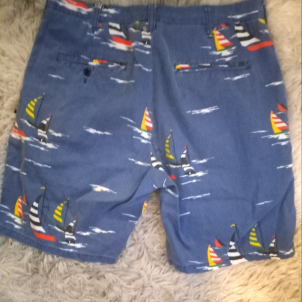 Men's Stussy shorts 32